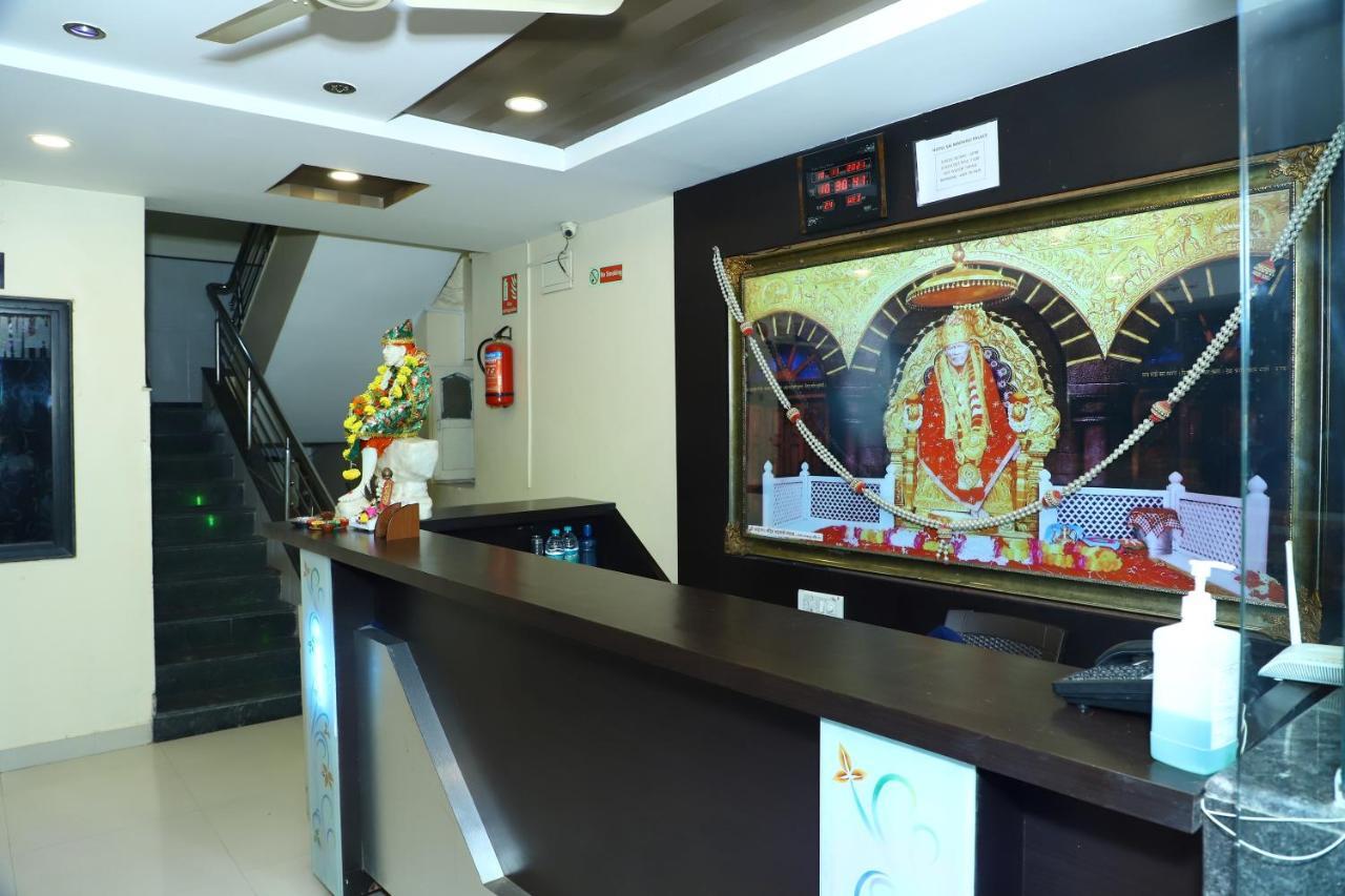 Sai Madhavi Palace Hotel Ширди Экстерьер фото